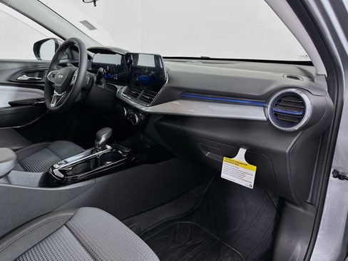 New 2026 Chevrolet Trax LT w/ LT Convenience Package image 27