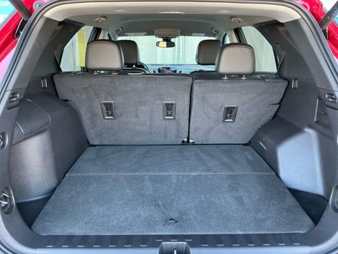 Used 2023 Chevrolet Equinox Premier AWD/4WD image 17