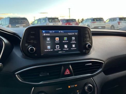 Used 2019 Hyundai Santa Fe SE image 42