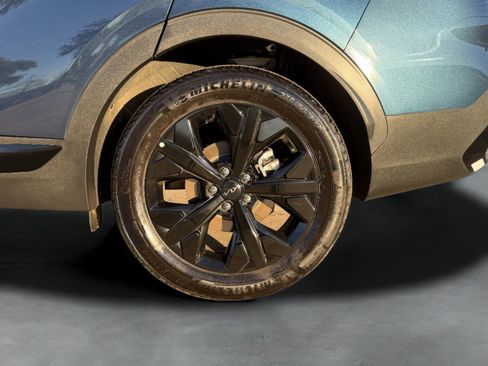 Used 2025 Kia Sportage X-Line image 9