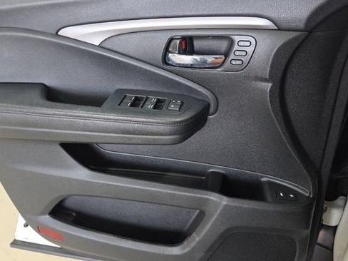 Used 2021 Honda Pilot EX-L image 11