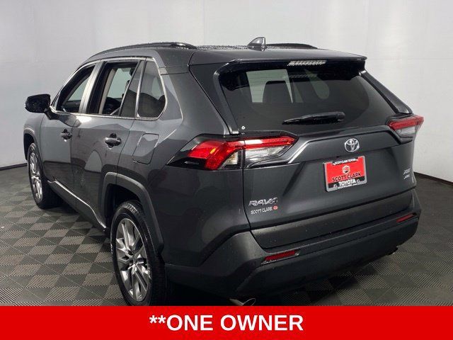 Used 2023 Toyota RAV4 XLE Premium AWD/4WD image 6