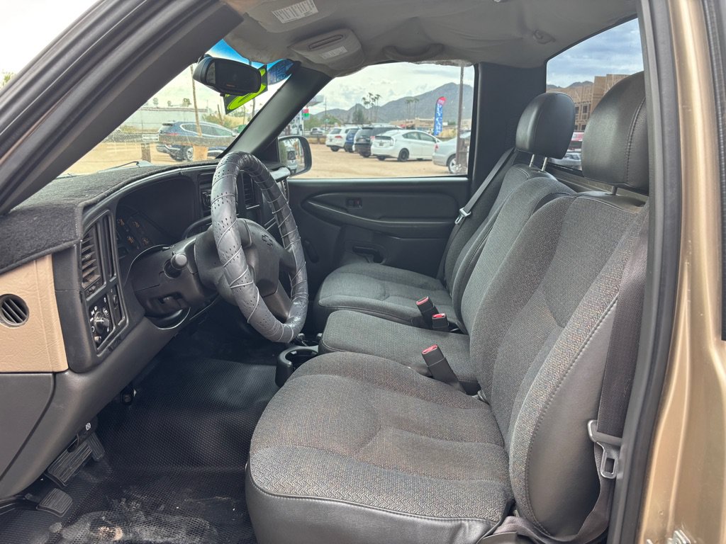 Used 2004 Chevrolet Silverado 1500 W/T RWD image 10