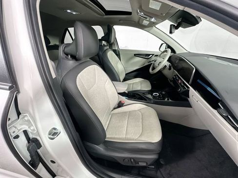 Used 2023 Kia Niro Wave w/ Wave Preserve Package image 30