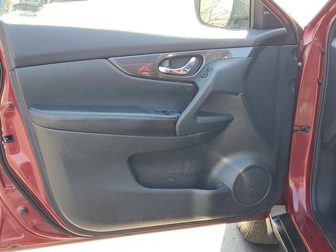 Certified 2020 Nissan Rogue SV image 22