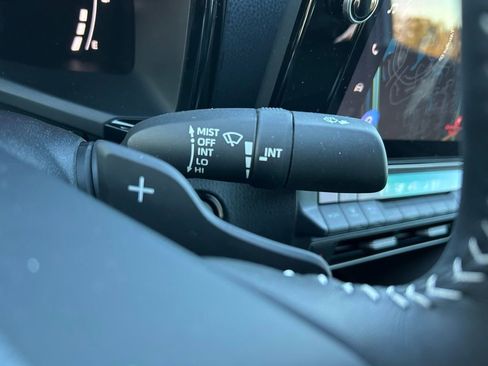 Used 2025 Toyota Camry SE image 21