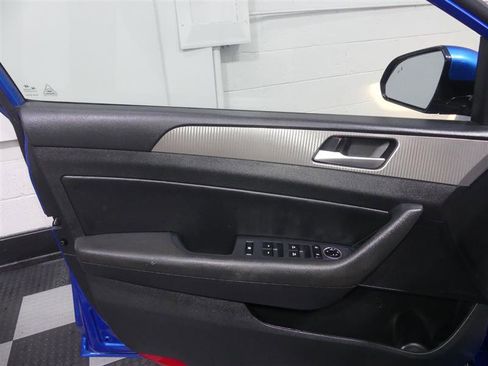 Used 2018 Hyundai Sonata Sport image 17