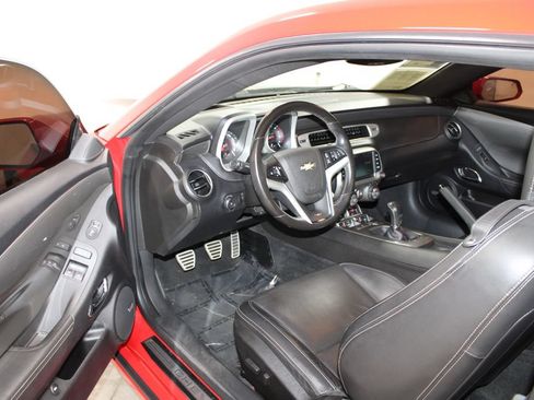 Used 2015 Chevrolet Camaro SS RWD image 21