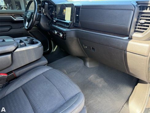 Used 2022 GMC Sierra 1500 Elevation image 29
