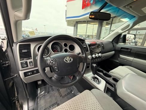 Used 2013 Toyota Tundra Grade 4x2 4dr CrewMax Cab Pick w/ Tow Pkg image 12