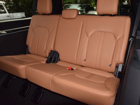 Certified 2024 Ford Expedition Max Platinum AWD/4WD image 15