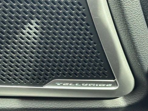 Used 2022 Kia Telluride EX w/ EX Premium Package AWD/4WD image 30