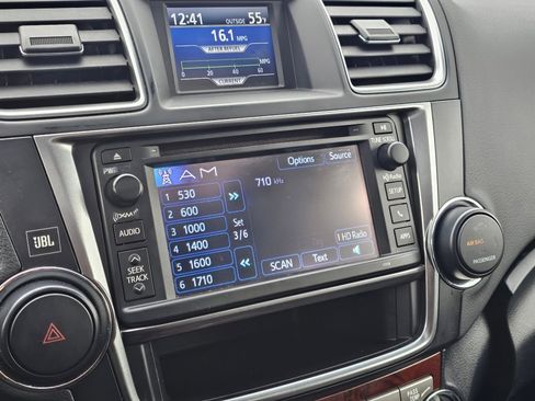 Used 2013 Toyota Highlander Limited image 6