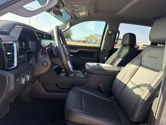 Used 2025 GMC Sierra 1500 Denali AWD/4WD image 9