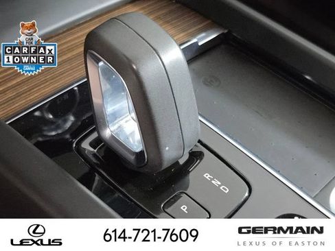 Used 2022 Volvo XC60 B5 Momentum AWD/4WD image 28