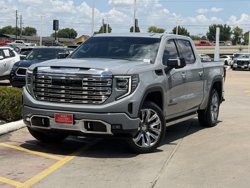 Used 2025 GMC Sierra 1500 Denali w/ Denali Reserve Package AWD/4WD image 2
