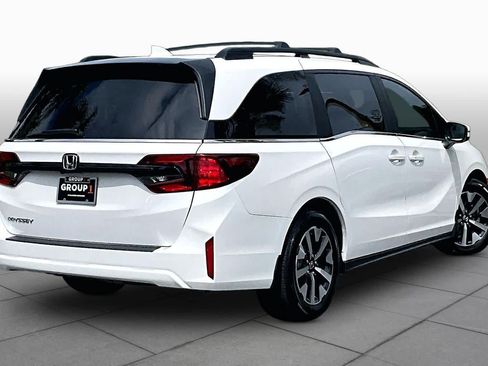 Certified 2025 Honda Odyssey EX-L image 46