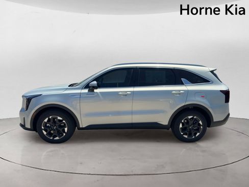 New 2026 Kia Sorento S FWD image 7