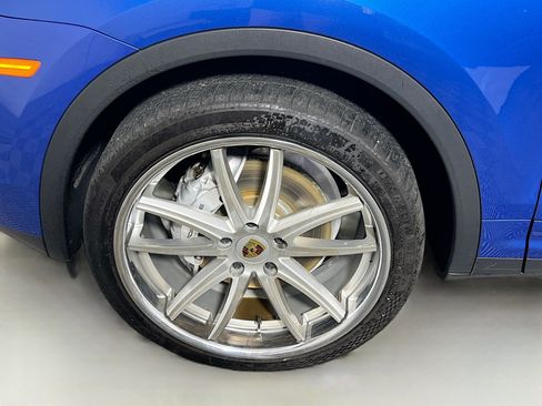 Used 2017 Porsche Cayenne S AWD/4WD image 13