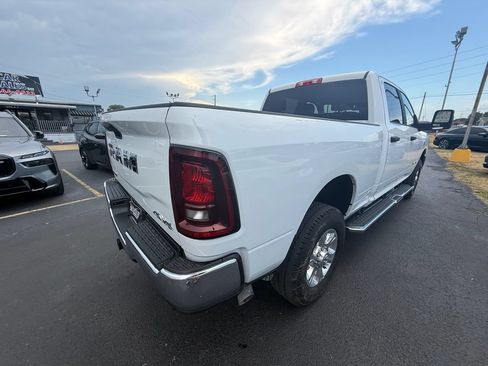 Used 2025 RAM 2500 Big Horn AWD/4WD image 3