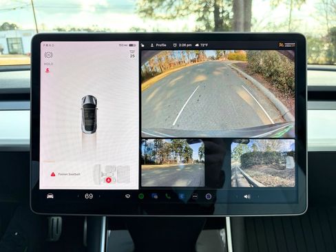 Used 2020 Tesla Model 3 Performance image 14
