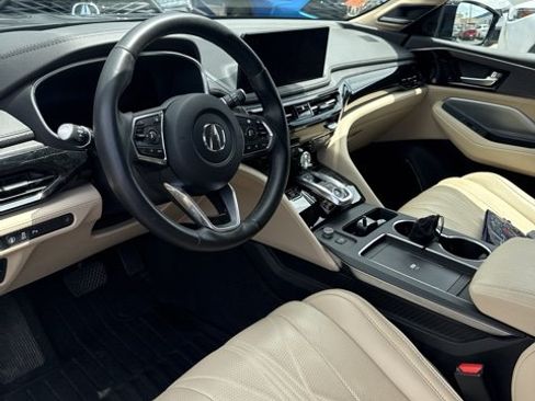 Used 2025 Acura MDX SH-AWD w/ Advance Package image 3