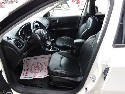 Used 2019 Jeep Compass Limited image 20