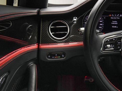 Certified 2023 Bentley Flying Spur W12 image 36