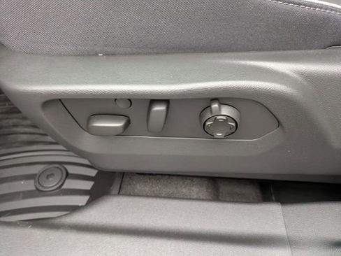 New 2026 Buick Envision Avenir image 23