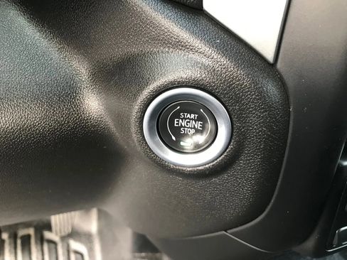 Used 2022 Chevrolet Silverado 3500 LT w/ Convenience Package image 21