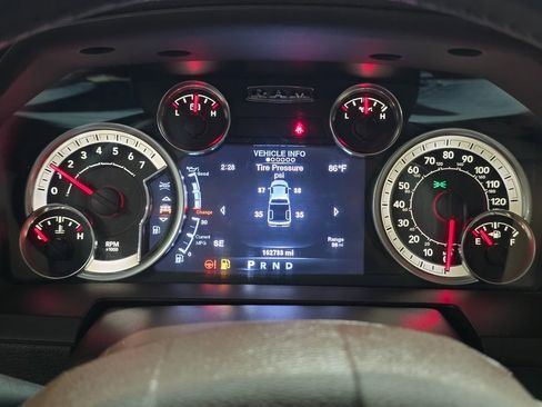 Used 2014 RAM 1500 Laramie w/ Convenience Group image 7