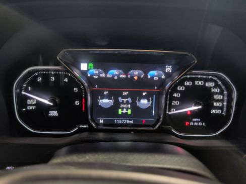 Used 2021 GMC Sierra 1500 AT4 w/ AT4 Premium Package AWD/4WD image 9