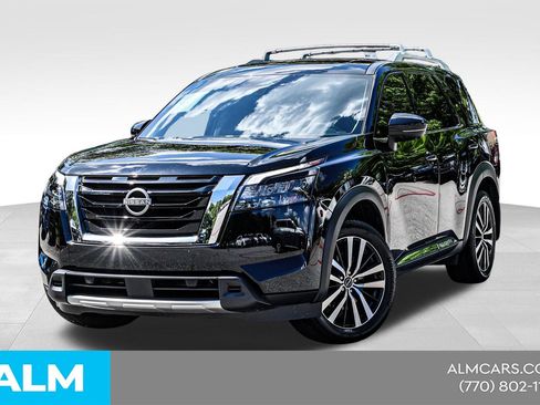 Used 2025 Nissan Pathfinder Platinum w/ Cargo Package FWD image 1