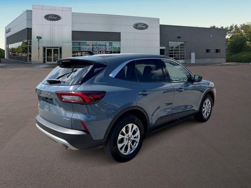 Used 2023 Ford Escape Active image 11