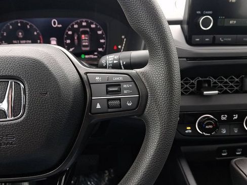 Certified 2025 Honda Accord SE image 22