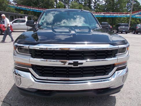 Used 2018 Chevrolet Silverado 1500 LT w/ All Star Edition AWD/4WD image 2