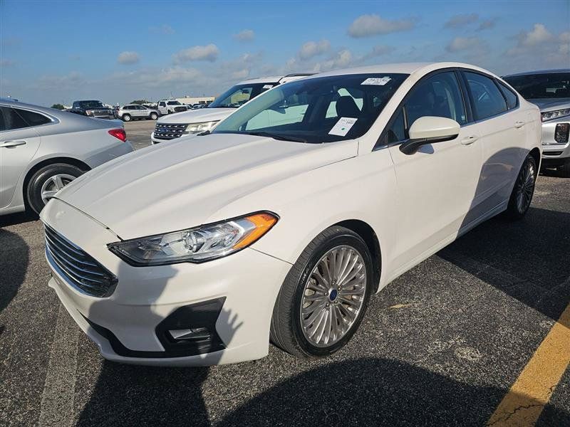 Used 2020 Ford Fusion SE FWD image 4