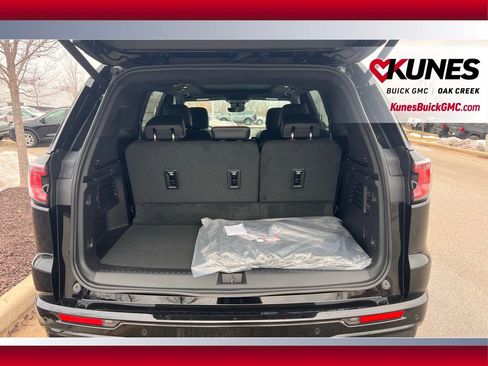 New 2026 GMC Acadia Denali Ultimate image 3