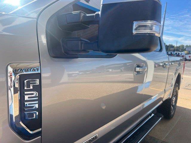 Used 2021 Ford F250 Lariat w/ Lariat Value Package AWD/4WD image 7