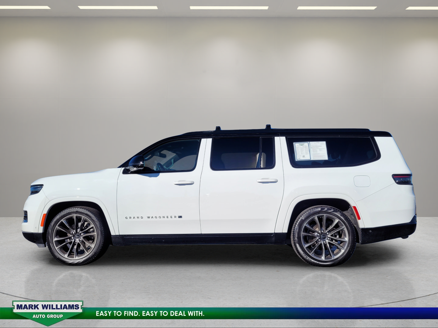 Used 2025 Jeep Grand Wagoneer L Series II Obsidian w/ Quick Order Packagew 28T AWD/4WD image 12