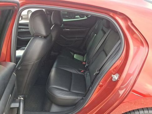 Used 2021 MAZDA MAZDA3 s FWD image 10