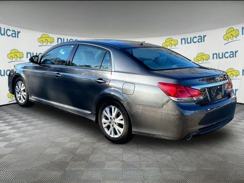 Used 2011 Toyota Avalon FWD image 3