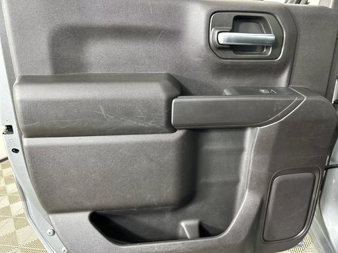 Used 2024 Chevrolet Silverado 1500 Custom Trail Boss w/ Dark Appearance Package AWD/4WD image 19