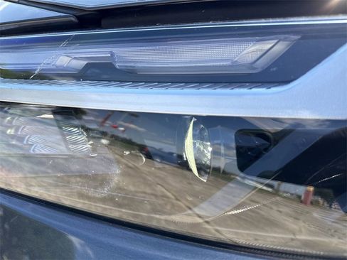 Used 2025 Toyota RAV4 XLE Premium image 10