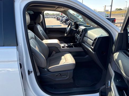 Used 2021 Ford Expedition Max Limited AWD/4WD image 14
