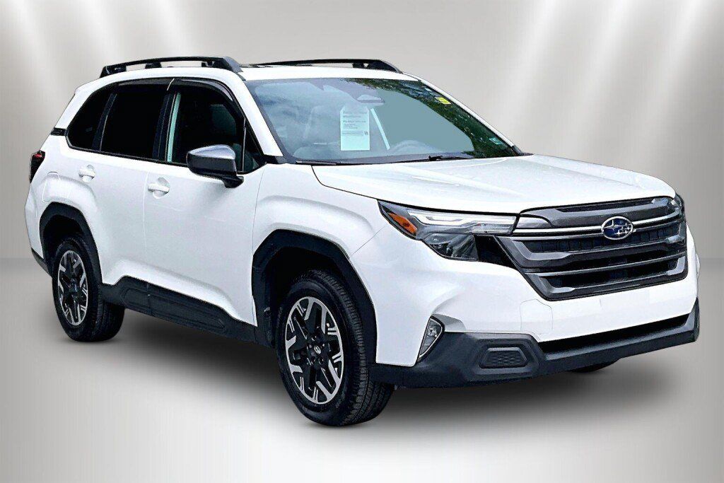 Used 2026 Subaru Forester Premium AWD/4WD image 1