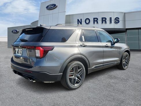 New 2026 Ford Explorer ST image 4