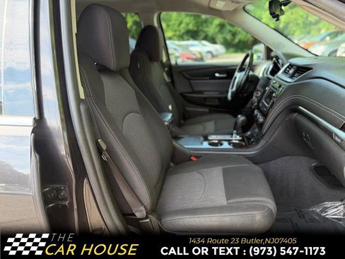 Used 2017 Chevrolet Traverse LT FWD image 21