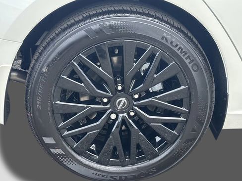 New 2025 Nissan Altima 2.5 SV w/ SV Special Edition Package image 8