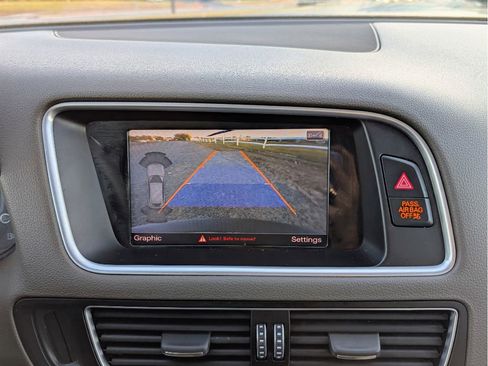 Used 2015 Audi Q5 2.0T Premium Plus w/ Technology Package image 21